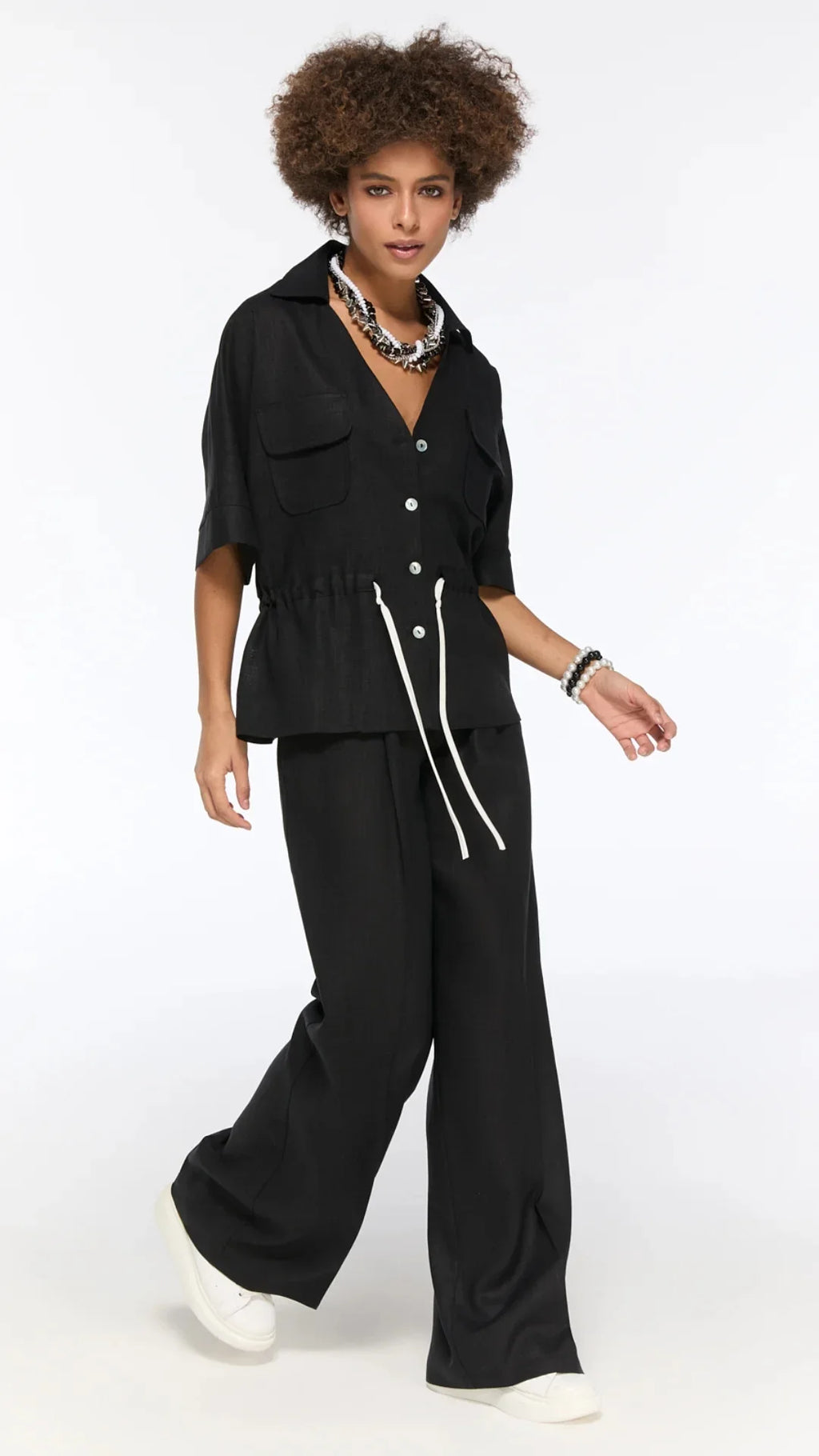 LAMANTE DÜĞME DETAYLI KETEN BLUZ